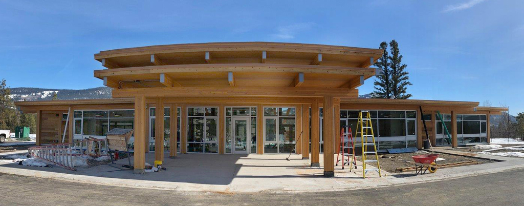 Rocky Pines building before the library was installed.