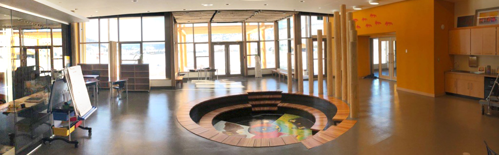 Sxoxomic Community School, an elementary school in Esk'etemc.